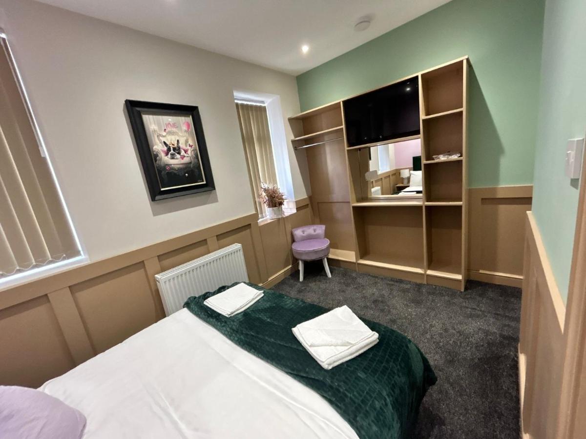 Strawberry Fields Suite By Sasco Apartments Blackpool Exterior photo