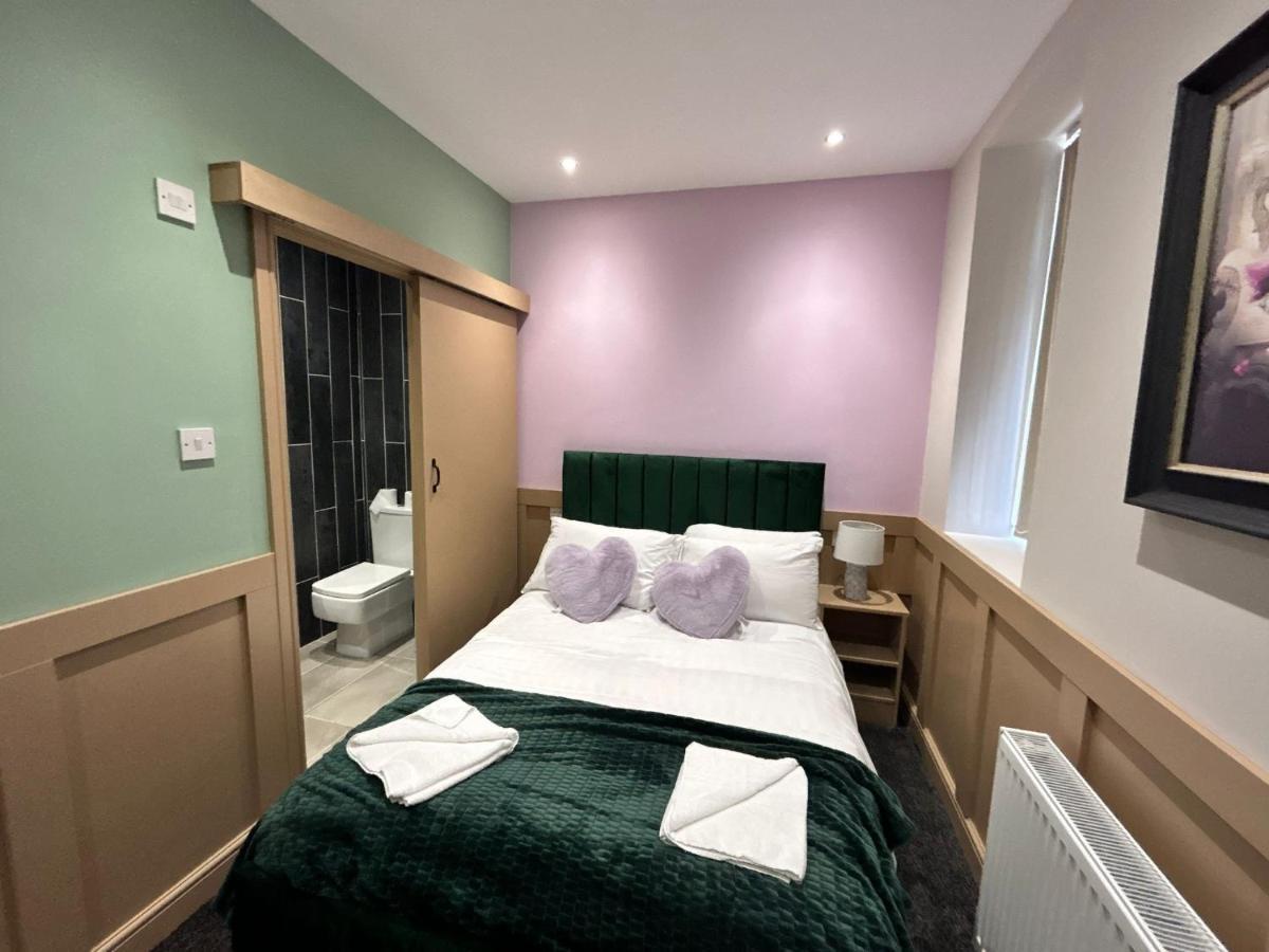 Strawberry Fields Suite By Sasco Apartments Blackpool Exterior photo