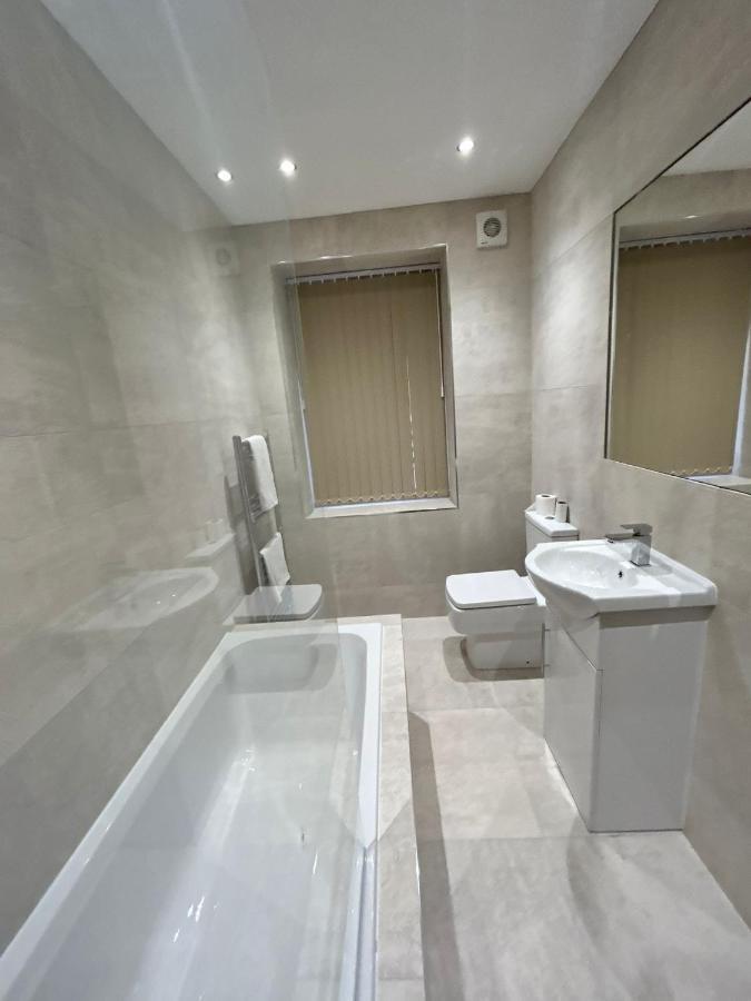 Strawberry Fields Suite By Sasco Apartments Blackpool Exterior photo